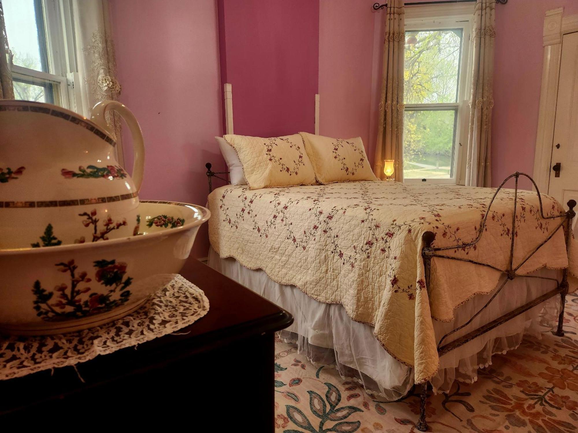 Downen House Bed & Breakfast Pueblo Pokoj fotografie
